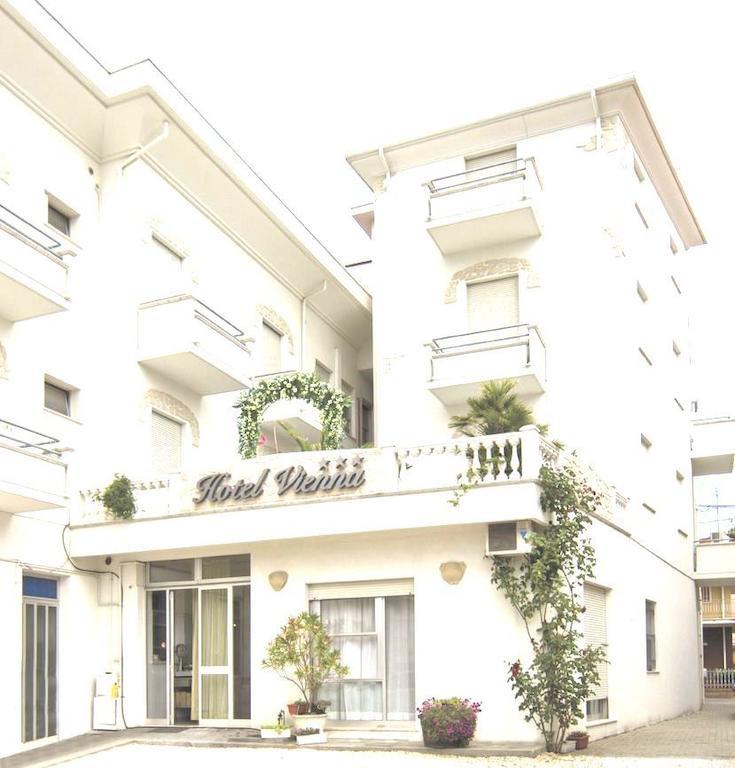 Hotel Vienna Беллария-Иджеа-Марина Экстерьер фото